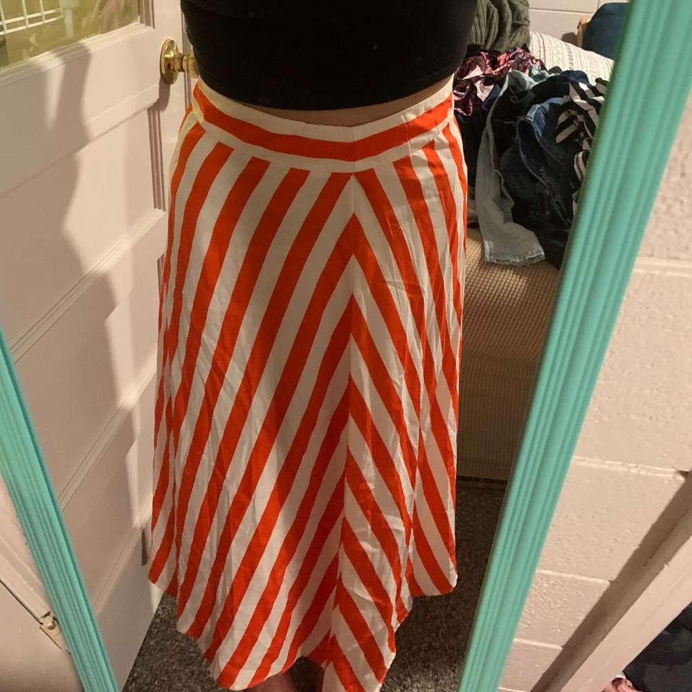 orange striped skirt!